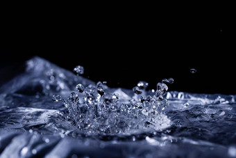 水滴溅声膜很多滴空气高频率声音波水云小滴冻时间拍摄