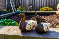 木鸭雕像装饰翅膀鸟雕塑花园后院装饰