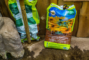 夸登达姆3月胡穆福特袋盆栽土壤有机化肥生物园艺产品