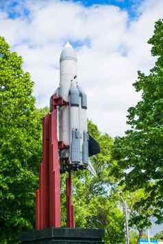 纪念碑减少复制可重用的宇宙飞船火箭