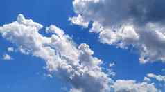 白色积云云蓝色的天空Cloudscape
