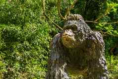 巨大的大猩猩雕像热带花园装饰动物雕塑