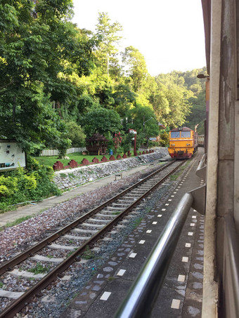 铁路跟踪农村场景泰国火车旅行路线