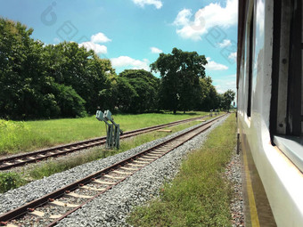 铁路跟踪农村场景泰国火车旅行路线