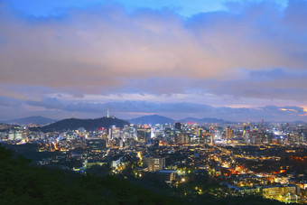视图市中心城市景观首尔塔首尔南韩国