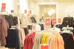 出售衣服百分比折扣商店购物中心