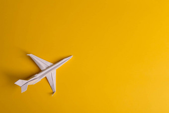 集团纸飞机方向个人指出黄色的背景虚线行飞机尾巴