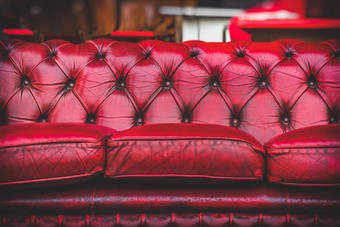 空红色的<strong>沙发</strong>舒适的休息室房间<strong>老式</strong>的古董特写镜头