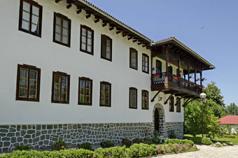 部分外古老的修道院房子klisura修道院西里尔methodius成立世纪山巴尔干半岛瓦舍茨小镇