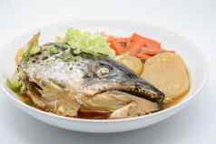 汤大马哈鱼我是源蔬菜日本食物