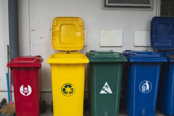 垃圾垃圾垃圾箱收集回收材料垃圾垃圾垃圾箱浪费种族隔离单独的浪费集合食物浪费<strong>塑料纸</strong>危险浪费回收环境