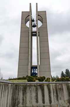 钟纪念碑横幅和平国际孩子们的公园世界