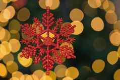 红色的圣诞节雪花装饰挂