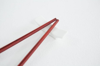 红色的<strong>筷子筷子</strong>休息