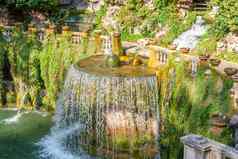 别墅是花园tivoli椭圆形喷泉当地的具有里程碑意义的