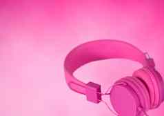 粉红色的耳机