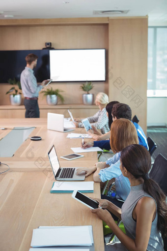 业务人移动PC数字平板电脑会议表格会议
