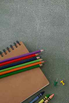 颜色铅笔蜡笔推针书黑板