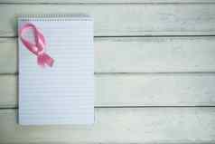 直接视图粉红色的乳房癌症意识丝带螺旋记事本