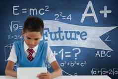 学生男孩表格平板电脑蓝色的黑板上未来文本
