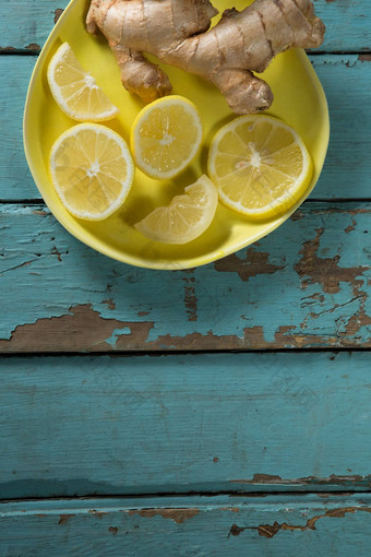 柠檬片姜黄色的板表格