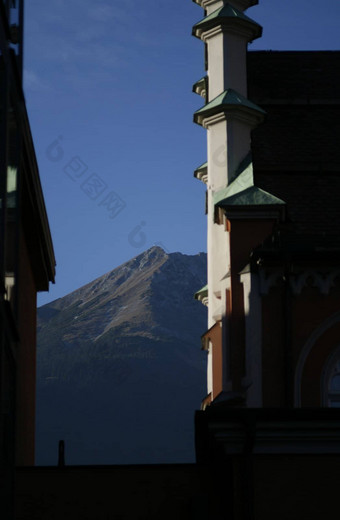 房子阿尔卑斯山脉