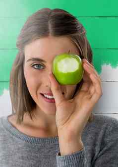 女人木苹果眼睛