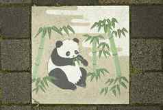 日本陶瓷瓷砖装饰可爱的熊猫吃竹子