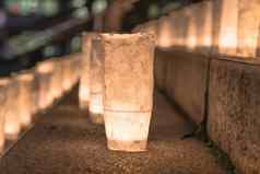 手工制作的日本大米纸灯笼照明zojoji寺庙