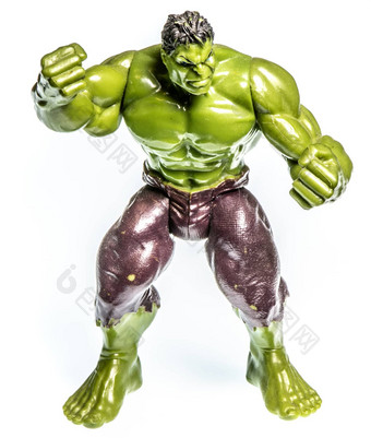 行动数字肌肉发达的愤怒的绿色男人。