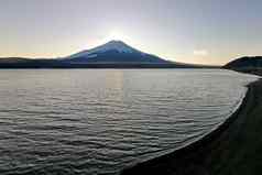 湖天空富士山雪日本农村