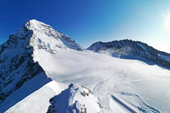 峰瑞士grindelawld雪山云海