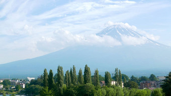 日本富士富士山山户外公园蓝色的天空不错的云