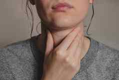 痛喉咙病毒疾病流感