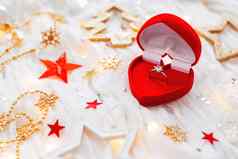 圣诞节一年假期背景装饰订婚环钻石礼物心盒子