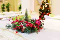 圣诞节装饰花环枞树形分支机构红色的?白瑞