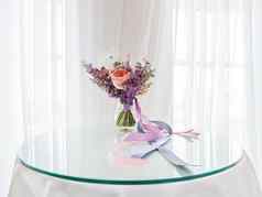 新娘花束牡丹玫瑰eustoma花传统的花作文婚礼仪式
