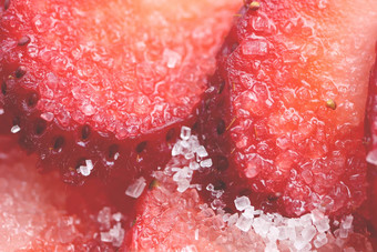 新鲜的<strong>维生素</strong>浆果背景切片草莓糖填充背景红色的健康的美味的草莓的糖