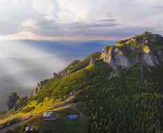 日落景观山峰