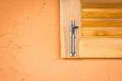 古董窗口门闩经典木材窗口面板