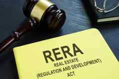 rera真正的房地产监管发展行为桌子上