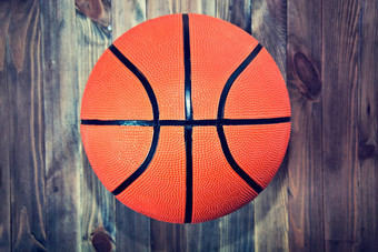 篮球球木硬木地板上