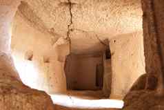 视图废墟古老的生活季度洞穴洞穴砂岩山谷卡帕多西亚