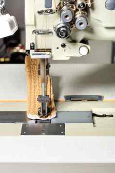工作杆工业缝纫机制造家具室内装潢特写镜头