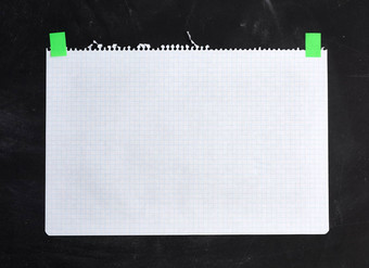 空白白色表的平方纸粘Velcro是一个粘扣带或魔术贴品牌的商标。Velcro?是Velcro BVBA的注册商标黑色的