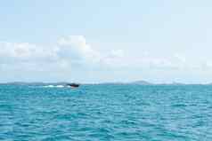 运输人图里斯船蓝色的海放松时间