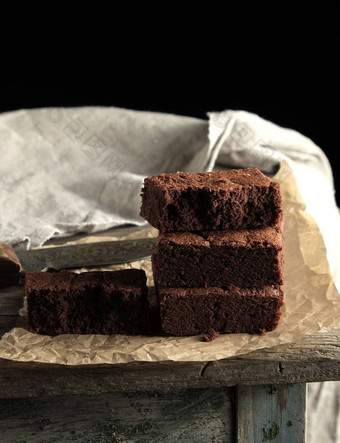 堆栈烤广场块<strong>巧克力巧克力蛋糕蛋糕</strong>棕色（的）