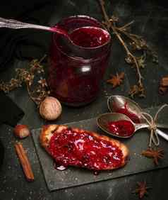 烤面包树莓小时空小时Jar