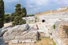 希腊古老的剧院锡拉丘兹