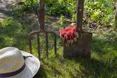 花园叉铲稻草遮阳帽